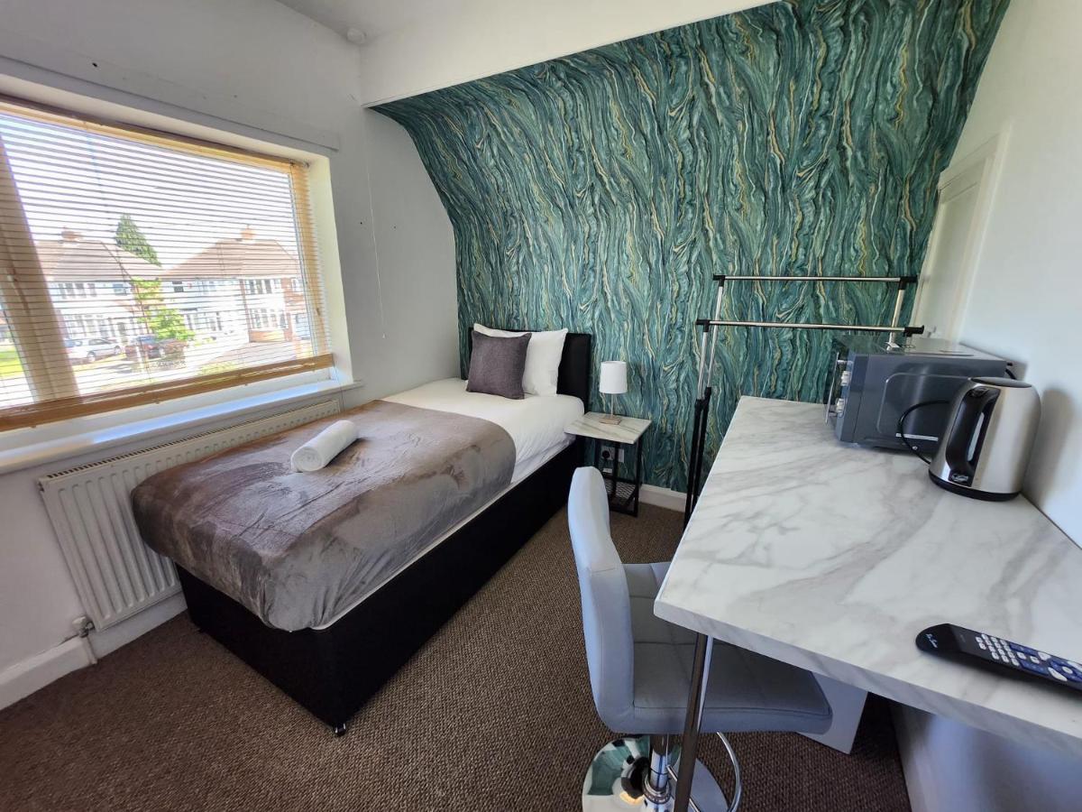 Solihull Shared House Acocks Green Екстериор снимка