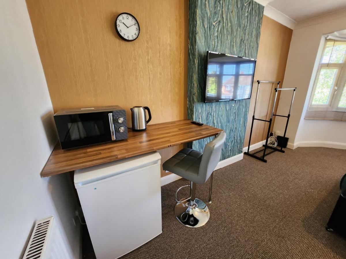 Solihull Shared House Acocks Green Екстериор снимка