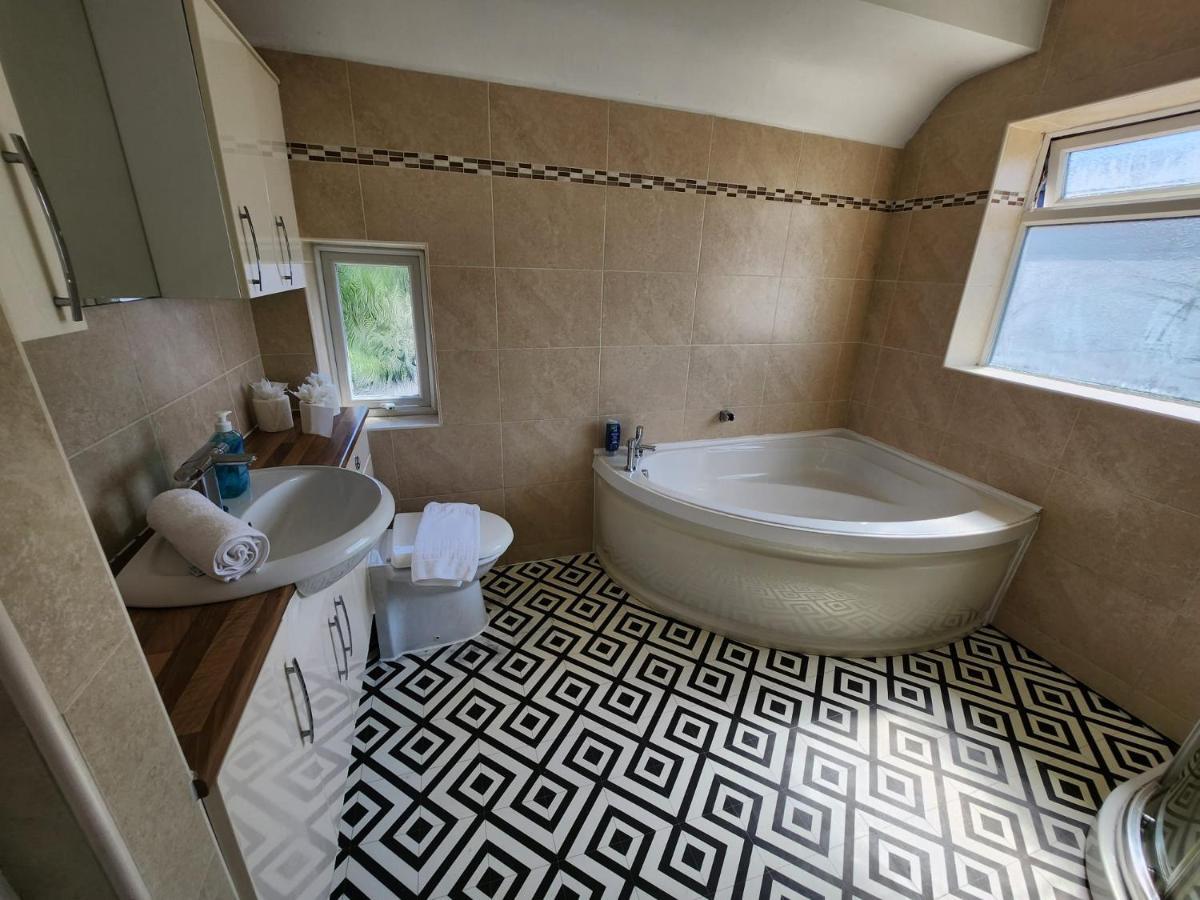Solihull Shared House Acocks Green Екстериор снимка