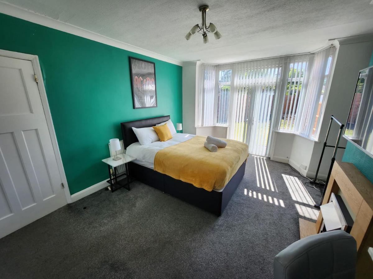 Solihull Shared House Acocks Green Екстериор снимка